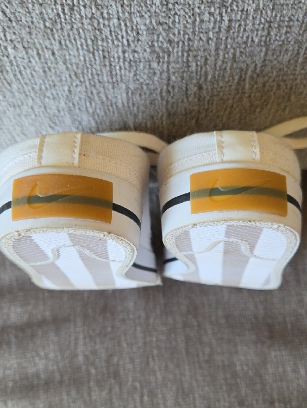 Nike White Canvas Mule Sneakers - Picture 8 of 8